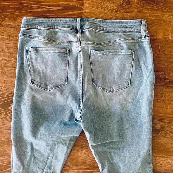 Old Navy Light Wash Bleach Ombre Rockstar Super Skinny Ankle Midrise Jeans 14 - Picture 7 of 9